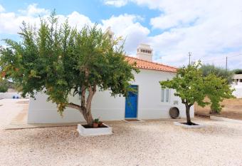 Mileu slowhouse has Balcony rooms