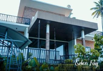 Eden Fog Premium Private Villa allows 18 year olds to book a room
