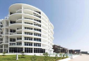 Apartment auf The Palm Jumeirah (Privat Strand) has Balcony rooms