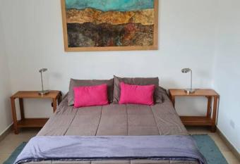 Hermoso Monoambiente en Excelente Ubicaci  n allows 18 year olds to book a room