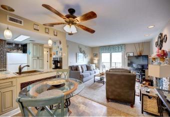 Above Par Too has Balcony rooms