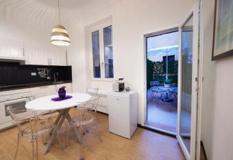 LOFT PORTICI in Bologna city allows 18 year olds to book a room