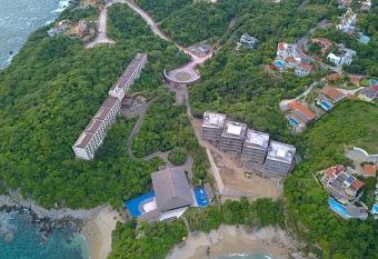 Coral Blue Huatulco has Balcony rooms