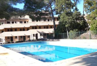 Nice 35m At 450m From The Beach has Balcony rooms