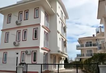 Belek Gold Pansiyon allows 18 year olds to book a room