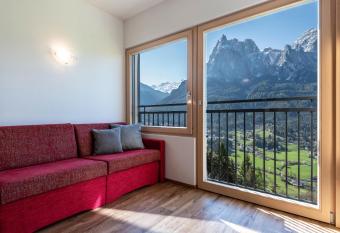 Thusnelda Apartment A has Balcony rooms