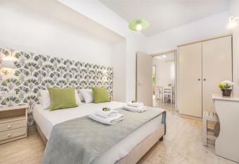 Pyrgaraki Studios and Apartments has Balcony rooms