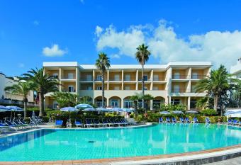 Hotel Terme Alexander allows 18 year olds to book a room