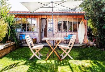 Cabane MIMI allows 18 year olds to book a room