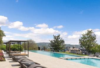 The Archer Aparthotel by Totalstay has Balcony rooms