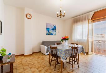 Acquario 1 has Balcony rooms