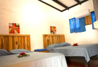 Paso Las Palmas has Balcony rooms