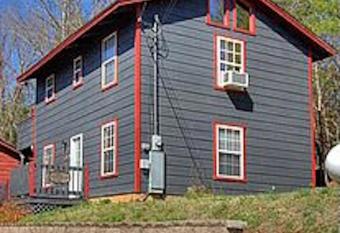 Come stay at Royal Misty Haven with free high speed internet and just miles away from all things enjoyable in the Smoky Mountains has Balcony rooms