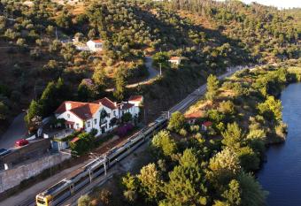 A Saboeira - Turismo Rural has Balcony rooms