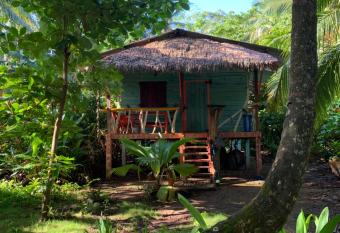 Beach house (2-4 people) has Balcony rooms