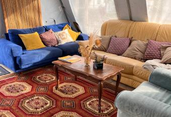 Aparra Surfcamp Hendaye allows 18 year olds to book a room