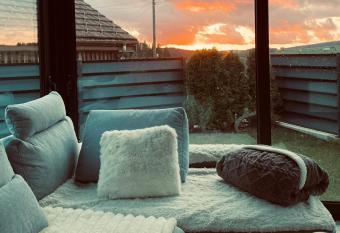 Un havre de qui  tude au c  ur des Montagnes has Balcony rooms