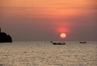 Phi Phi Seaside Bungalow has Balcony rooms