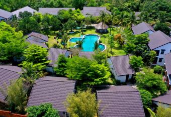Santa Garden Resort has Balcony rooms