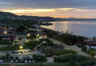 Belvedere Lacinio Villaggio Casarossa has Balcony rooms