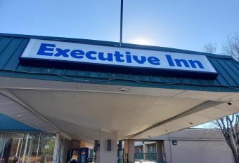 121 Motel Henderson has Smoking rooms