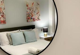 Cozy Comfort in Birmingham has Balcony rooms