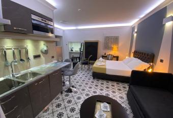 The world Paradise has Balcony rooms