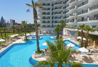 Selectum For Two Side allows 18 year olds to book a room