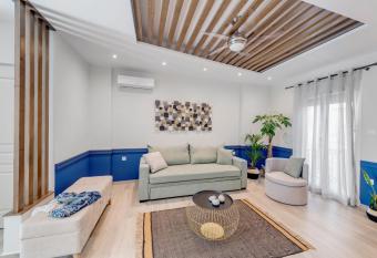 Polis Suite has Balcony rooms