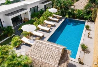 Bamboo Resort Samui has Balcony rooms