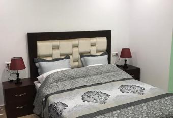 APARTAMENTOS ALBATROS has Balcony rooms