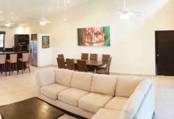 Sublime Villa sur le golf de coronado has Balcony rooms