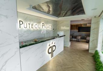 Puteoli Palace Hotel allows 18 year olds to book a room