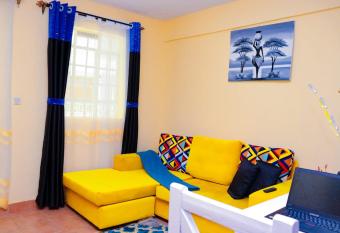 Vasha Golden Posh 1bedroom Apartment has Balcony rooms