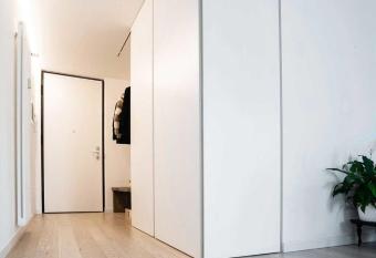 Papavero70 allows 18 year olds to book a room