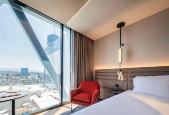 Novotel Mexico City World Trade Center allows 18 year olds to book a room