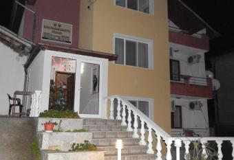 Balabanovata Kashta has Balcony rooms