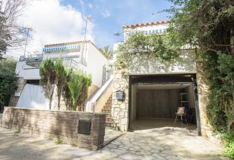 Casa Rosana by MarCalma has Balcony rooms
