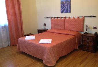 Airone Pisa Park Hotel allows 18 year olds to book a room