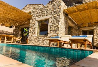 Petra Boutique Villas has Balcony rooms