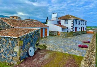Casa do Av   Jos   Alves has Balcony rooms