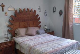 Habitacion Sol allows 18 year olds to book a room