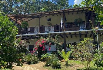 Hostal Villa San Rafael allows 18 year olds to book a room