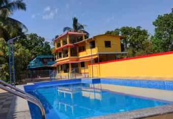 Sahoj Villa 8Bhk Alibaug has Balcony rooms