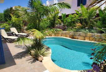 Charming 3-Bed Villa in Protaras with heated pool has Balcony rooms