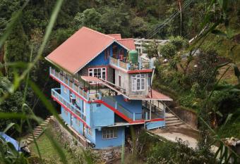 Chyamun Homestay has Balcony rooms