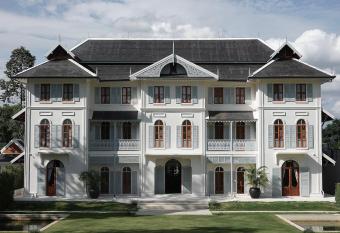 Sela Chiangmai has rooms with a private hot tub