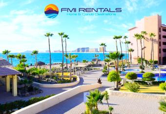 Marina Pinacate Villa-13 has rooms with a private hot tub