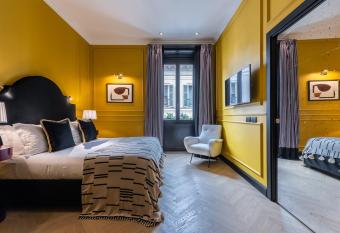 The Couper Sant Andrea allows 18 year olds to book a room