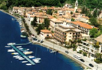 Hotel Europa has Balcony rooms